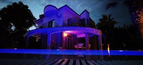 Villa Simba - Near Calis Beach With Garden & Pool
