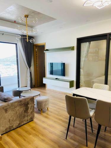 Apartamento Chu?i C?n H? 5 Sao Quy Nh?n