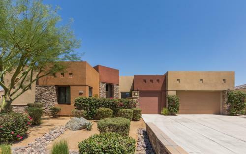 Aurora By Avantstay Stylish Spacious Oasis W Pool, Spa & Bbq
