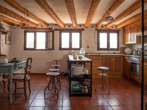 Majestic Holiday Home In Benabarre With Balcony