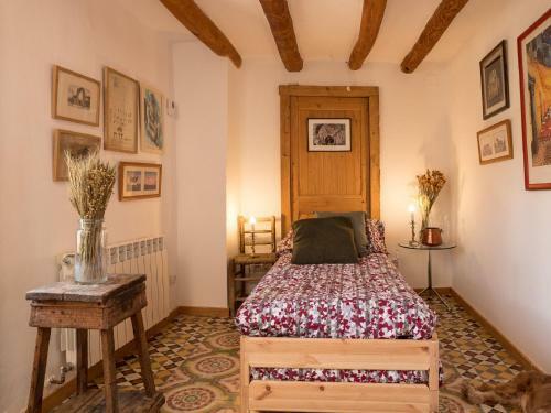 Majestic Holiday Home In Benabarre With Balcony