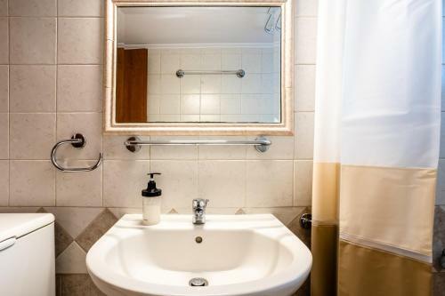 Filiatra Downtown Cozy Retreat - Homely Vibes