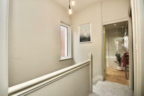 Xxfabulousxx 4bed Semi, Sleeps 8, 2 Bathrooms