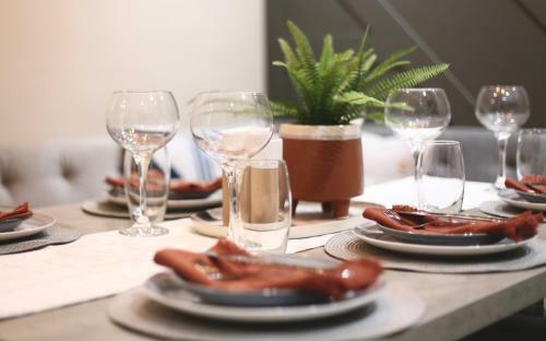 Xxfabulousxx 4bed Semi, Sleeps 8, 2 Bathrooms