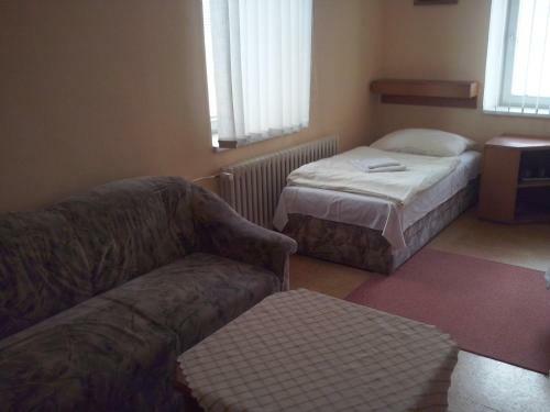 Hostal Penzion Monika