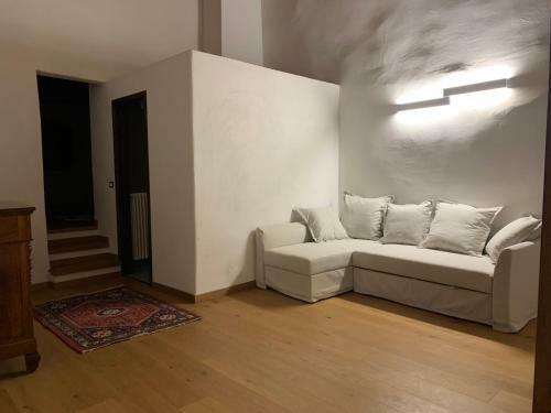 La Casa Di Mezzo