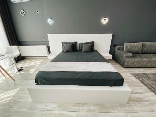 Arcadia Luxe Seaview Apartment