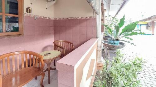 Hotel Shinta 1 Near Stasiun Kertosono