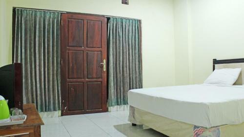 Capital O 91517 Hotel Gajah Mada Soe
