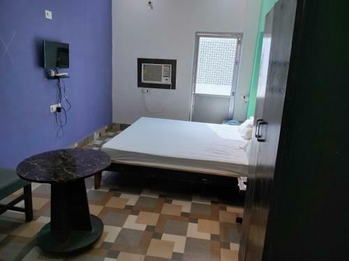 Oyo 90712 Hotel Rajkiran Palace Deoria
