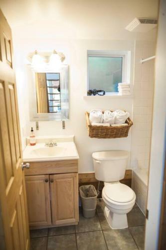 Surf Haven Lofted Cozy Cabin Minutes To Beach