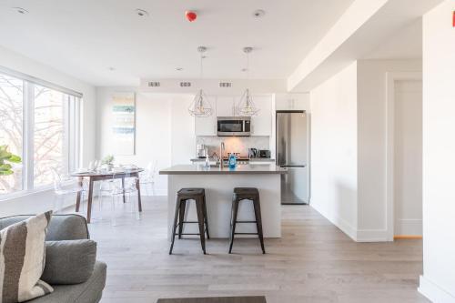 Apartamento Upscale 3br Apt - With Netflix - Near High Park