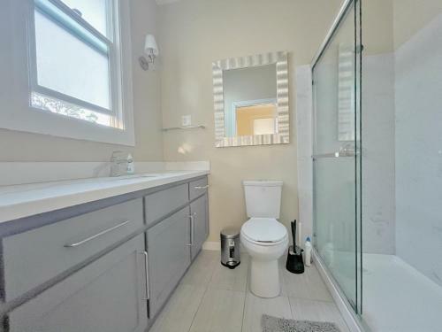 @ Marbella Lane - San Mateo Stylish House
