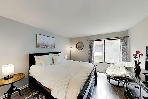 Hotel Pacific Cove Unit 111