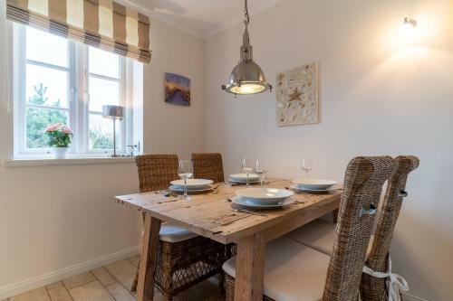 Reetdachhaus Stormhus B�hl Reetdachhaus Stormhus B�hl