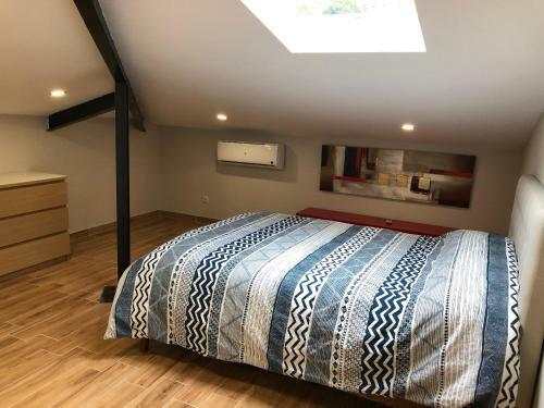 Apartamento Habitaci�n Abuhardillado Con Cocina
