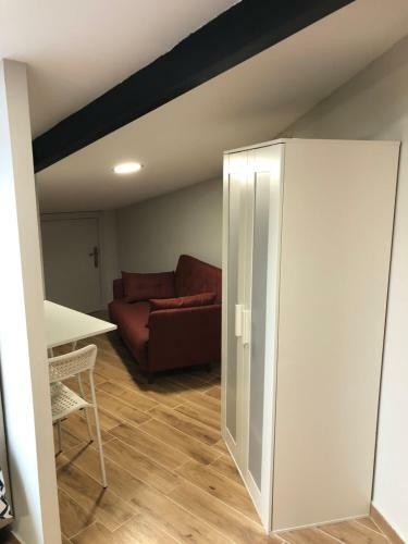 Apartamento Habitaci�n Abuhardillado Con Cocina