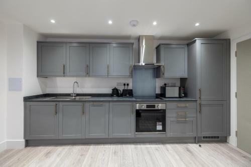 Mbasy Serviced Apartments Camberley