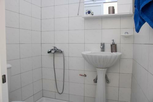 Villa Serenity @sounio-close To The Beach!