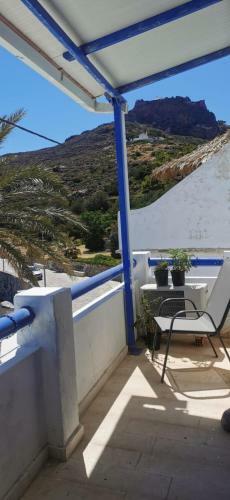 Mr Takis' Seaside Apartment