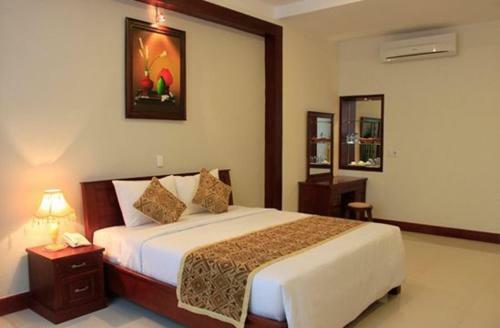 City Hotel 18 Luu Van Lang