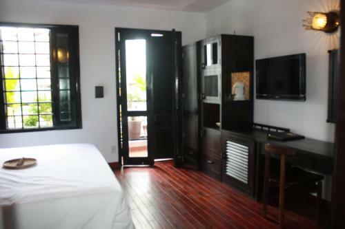 Cinnamon Hotel Saigon