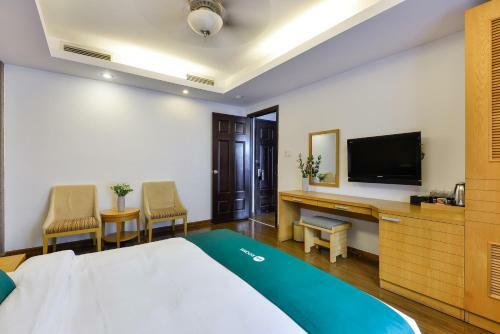 Aries Hotel