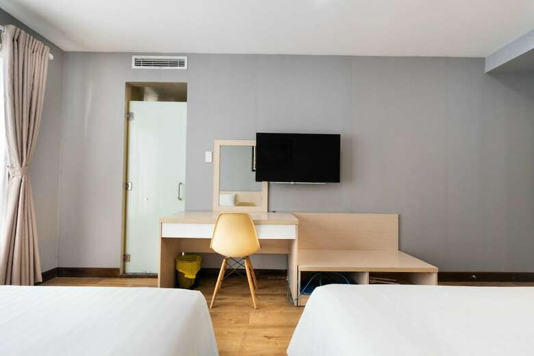Sunland Hotel