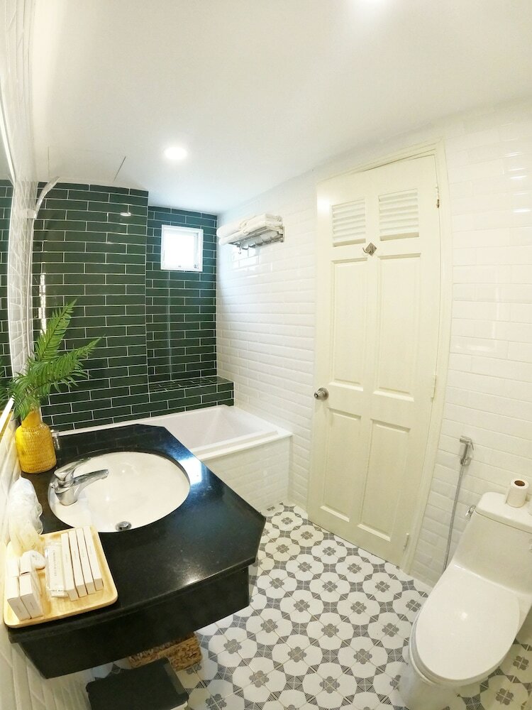Dinh Phat Hotel