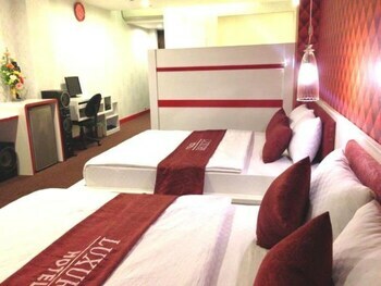 Luxury Hotel