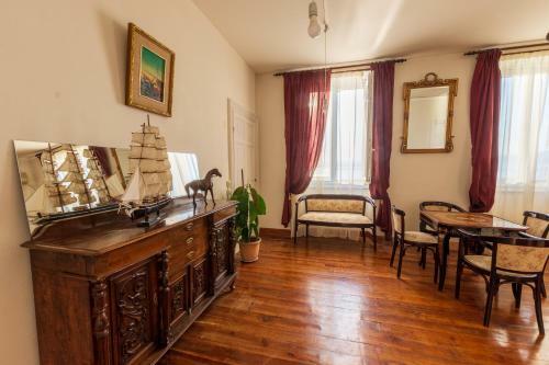 Apartamento Historic House ?view All The City?
