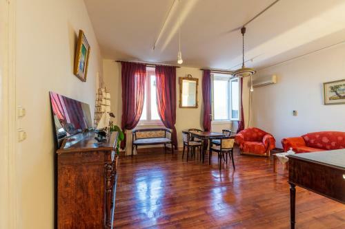 Apartamento Historic House ?view All The City?