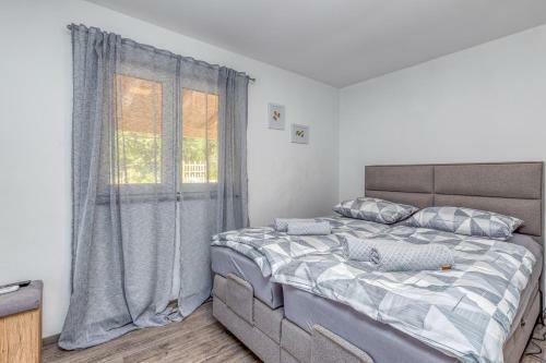Holiday House Krase With Private Pool