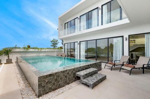 Areeya Villa Layan Phuket