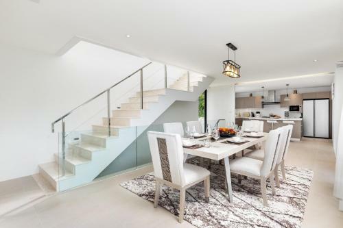 Areeya Villa Layan Phuket