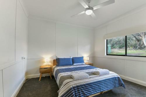 Cargo Road Wines Savy Cosy Farm Stay At Winery