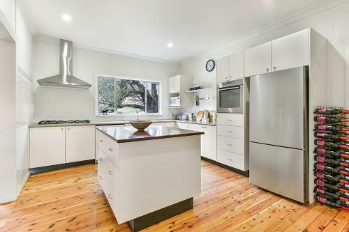 Cargo Road Wines Savy Cosy Farm Stay At Winery