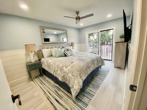 Newly Remodeled Solana Beach Townhouse!