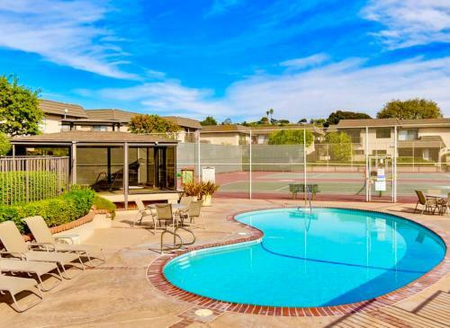 Newly Remodeled Solana Beach Townhouse!