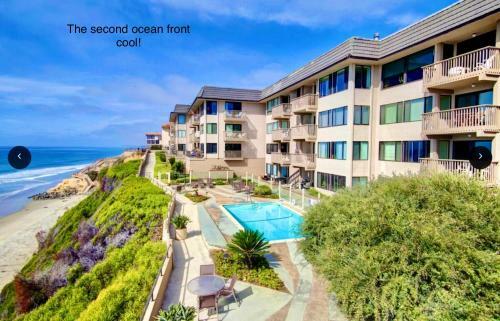 Newly Remodeled Solana Beach Townhouse!
