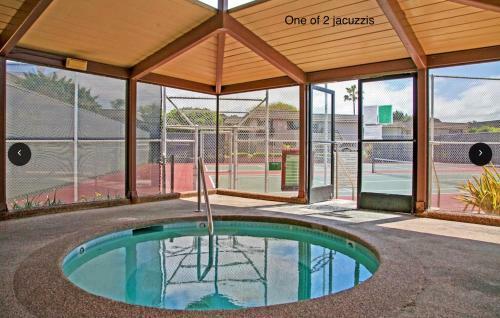 Newly Remodeled Solana Beach Townhouse!