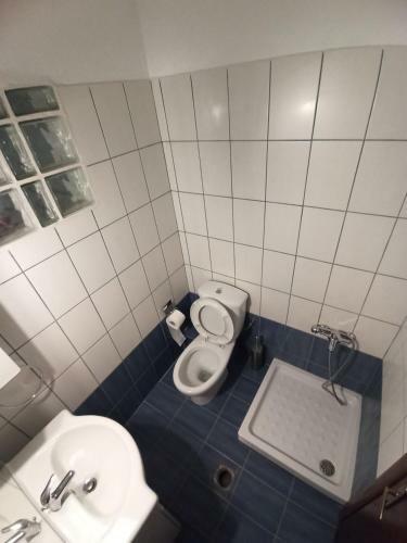 Apartamento 1-bedroom Rental Unit With Private Parking
