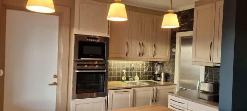 Apartamento Bedroom In A Comfortable Condo In Central Lilleby