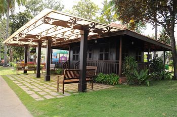 Aparthotel Riverside Serviced Apartments