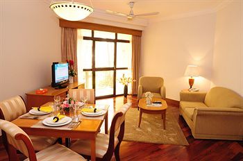 Aparthotel Riverside Serviced Apartments