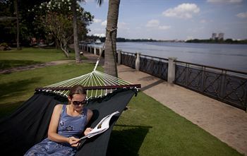 Aparthotel Riverside Serviced Apartments