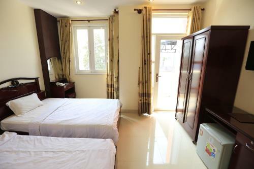 Tuan Viet Hotel