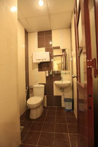 Tuan Viet Hotel
