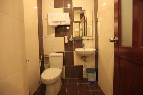 Tuan Viet Hotel