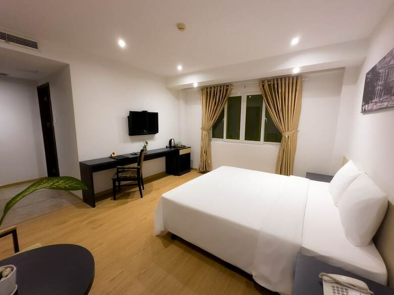 Dong Kinh A Hotel